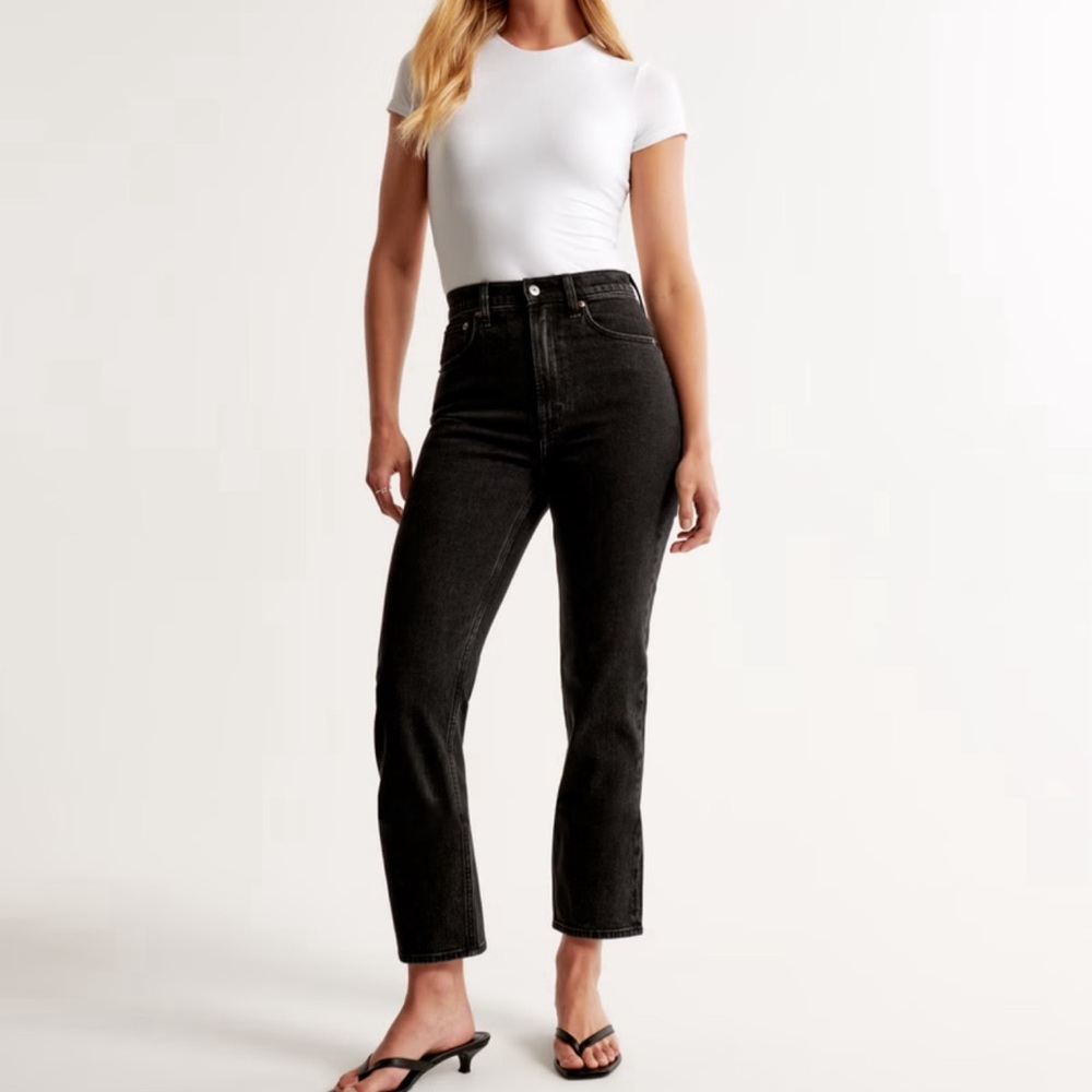 Black mom jeans